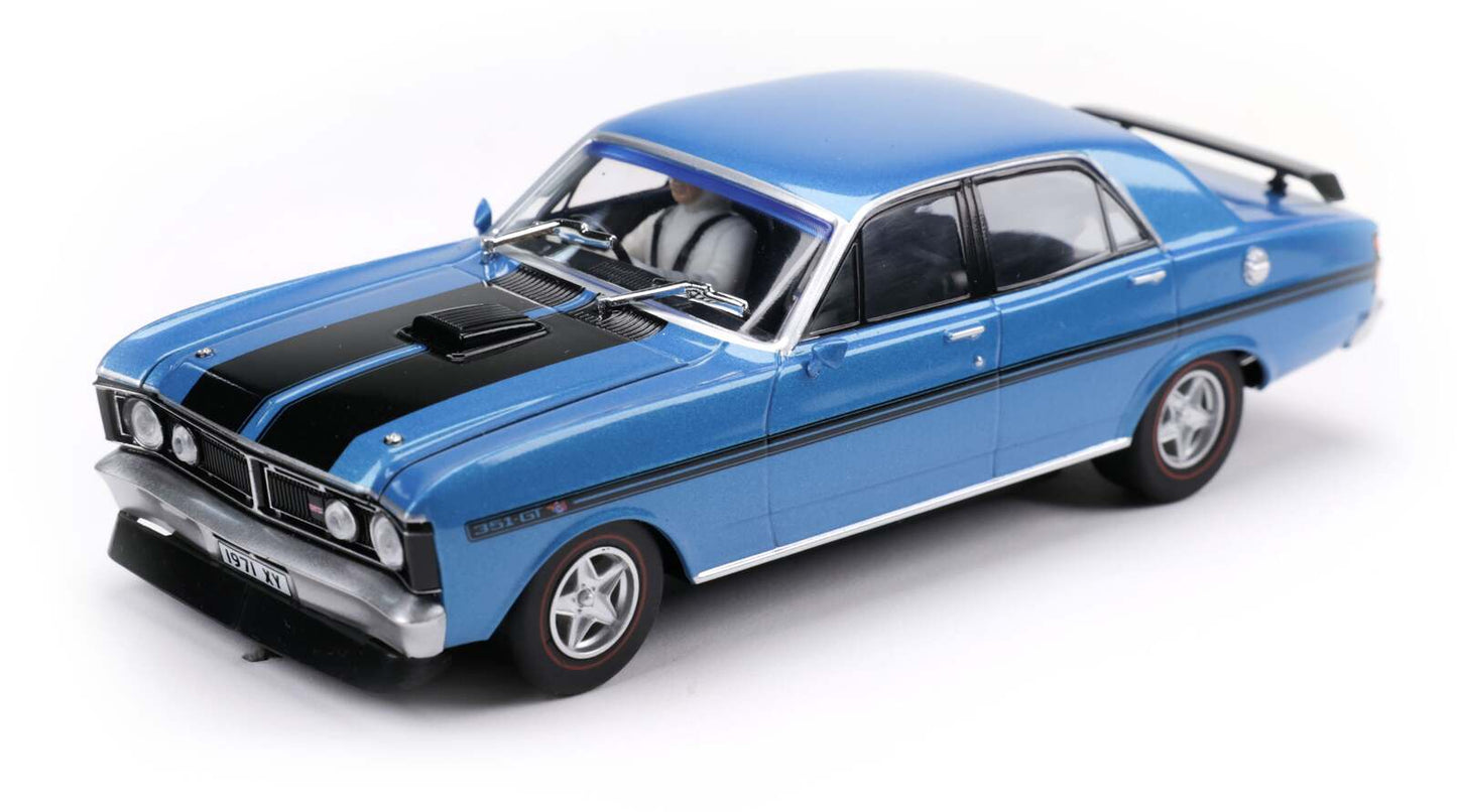 Scalextric C4171 - Ford XY Falcon GT HO Phase III Electric Blue