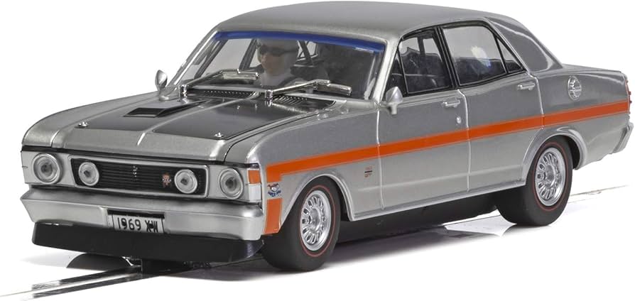 Scalextric C4032 - Ford XW GT-HO Falcon - Silver Fox (DPR)