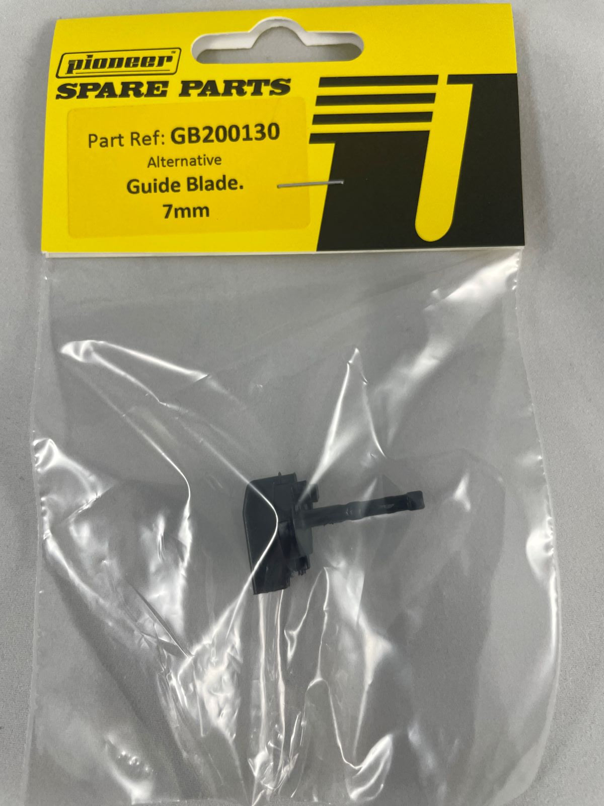 Pioneer GB200130 Deep Guide Blade – 7mm for 1/32 Slot Cars