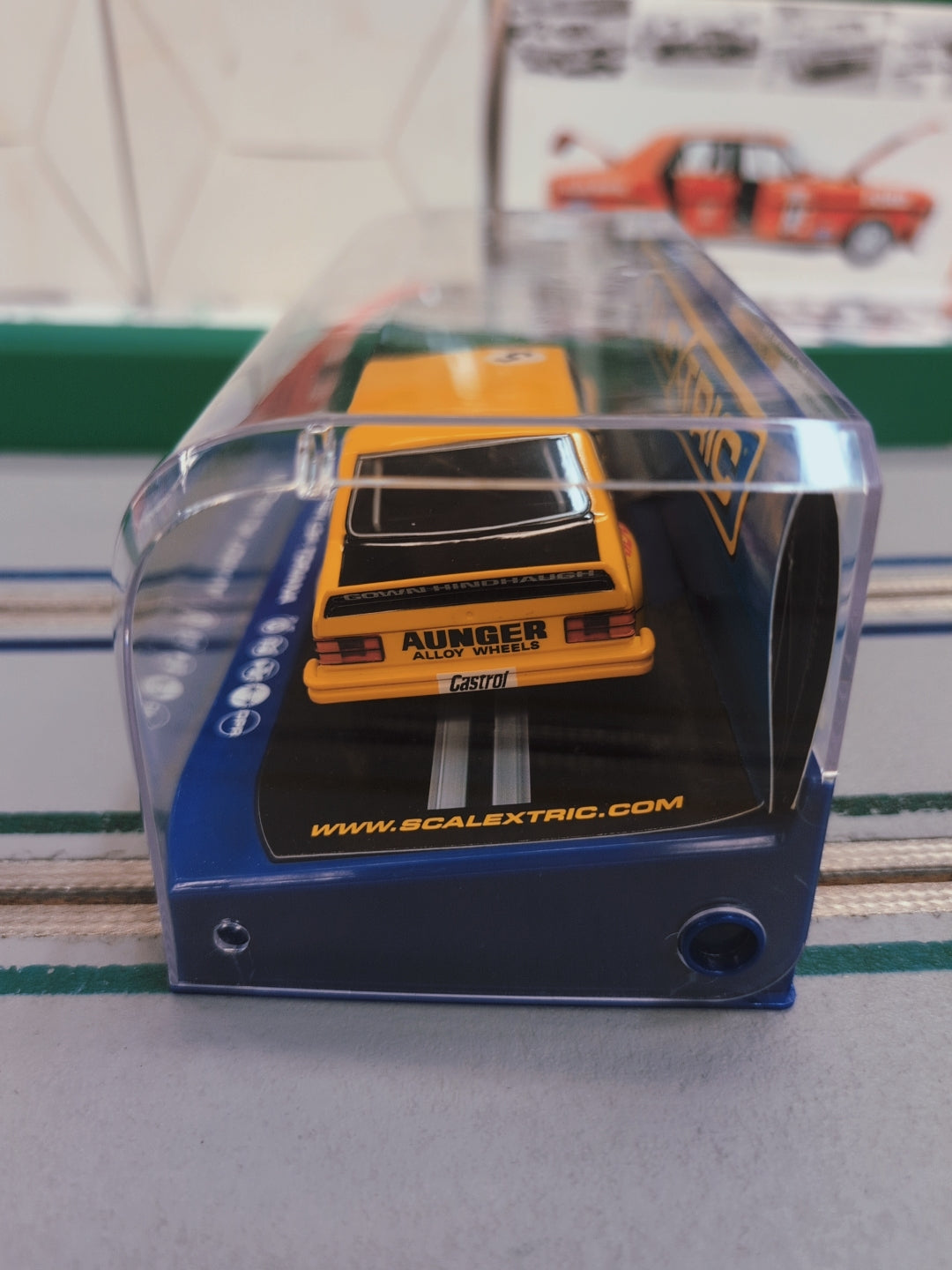 Scalextric C3101 - Holden L34 Torana 1975 Bathurst Winner Brock/Sampson