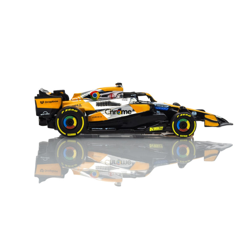 AFX Mega G+ 22158 - F1 McLaren MLC38 #81 Oscar Piastri Chrome