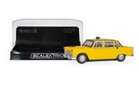 Scalextric C4606 - James Bond Checker Taxi Cab - Live & Let Die