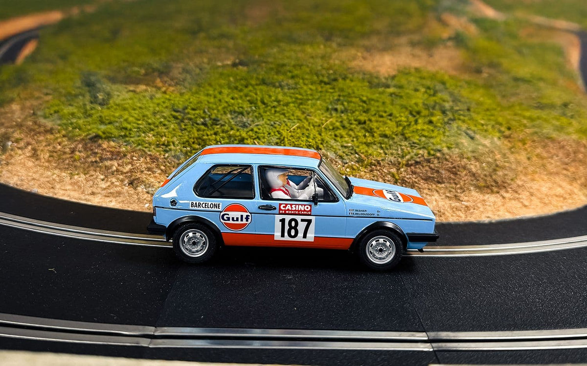 Scalextric C4609 Volkswagen Golf GTI Gulf Edition