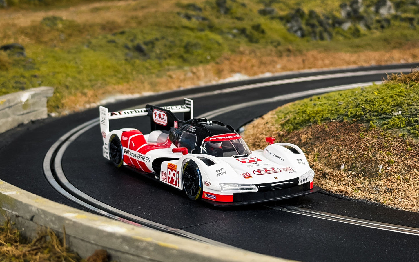 Scalextric C4633 - Porsche 963 - Proton Competition