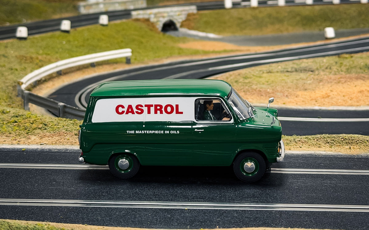 Scalextric C4648 Ford Transit MK1 Castrol 1/32 Slot Car