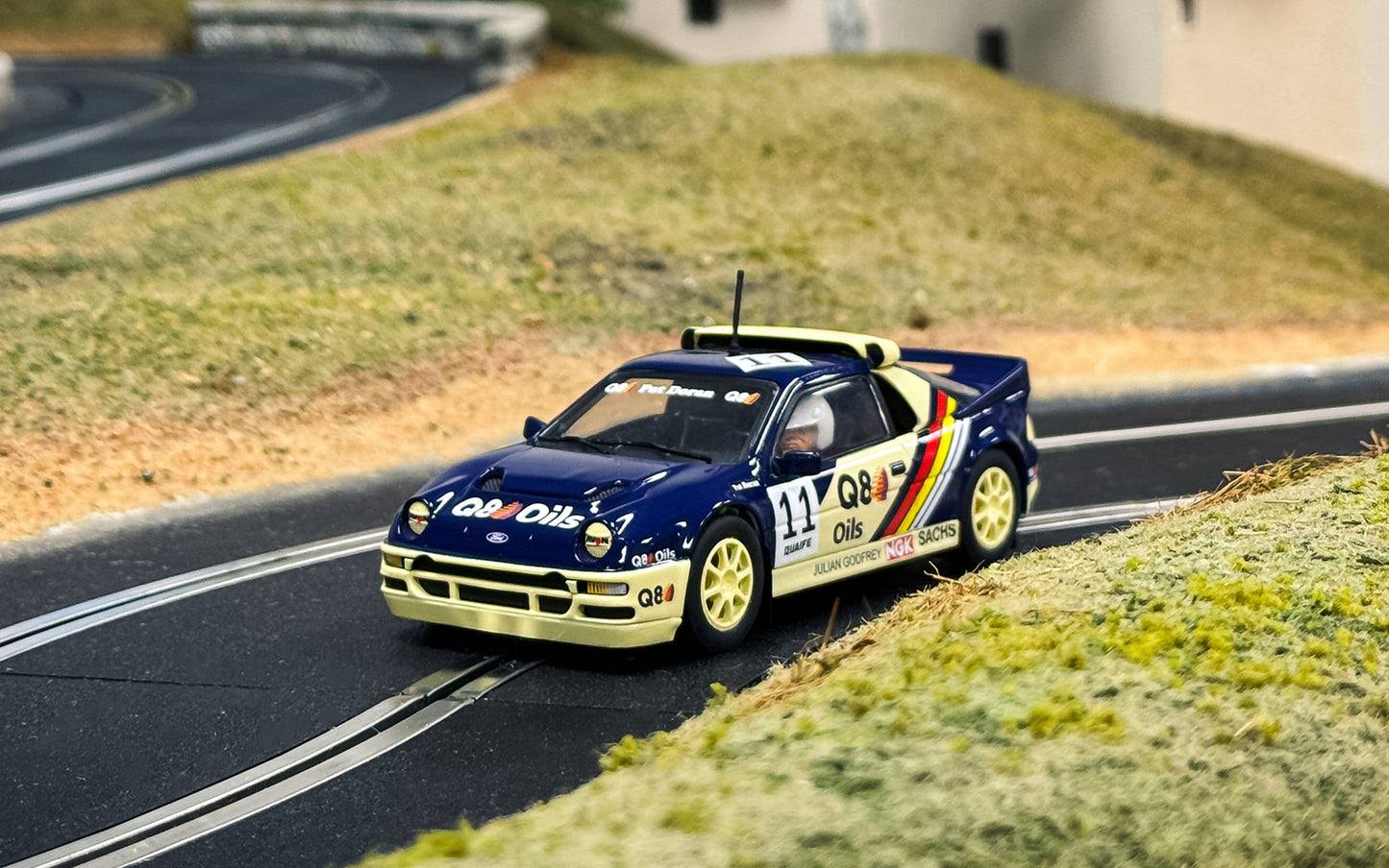 Scalextric C4667 - Ford RS200 - #11 Pat Doran