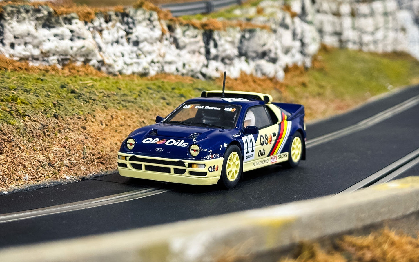 Scalextric C4667 - Ford RS200 - #11 Pat Doran