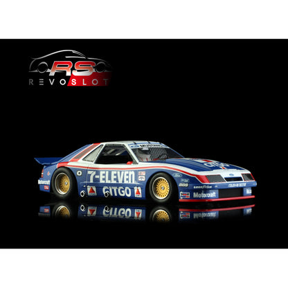 RevoSlot RS0317 Ford Mustang GTO #7 Roush Racing / 7-Eleven Sebring 1986 1:32 Slot Car