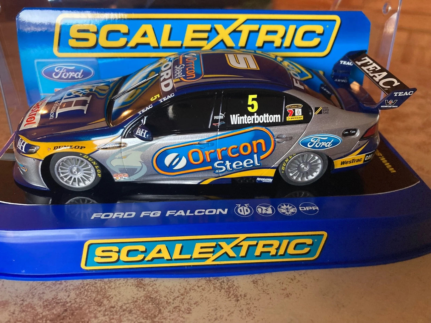 Scalextric C3076 - Ford FG Falcon FPR Mark "Frosty" Winterbottom #5