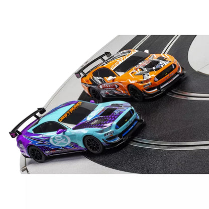 Scalextric C1421S Drift 360 Race Set – Extreme vs Maxxis Ford Mustang GT4 (1/32)